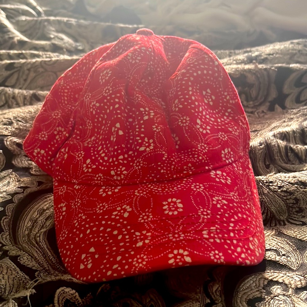 Hollister hat